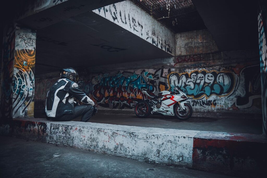 好きな人から返信こない理由とその対処法は？