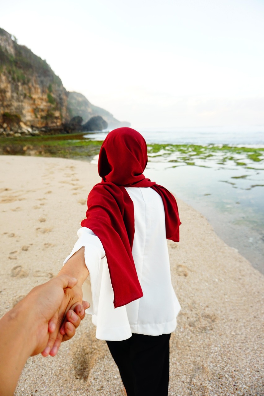 SNSフォローを促進するための効果的な紹介コメントと会話術は？