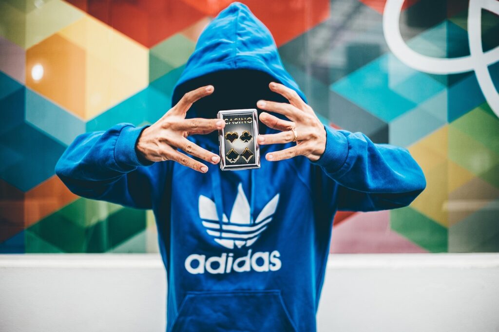 インスタで匿名の質問に好きな人への返し方はどうする？