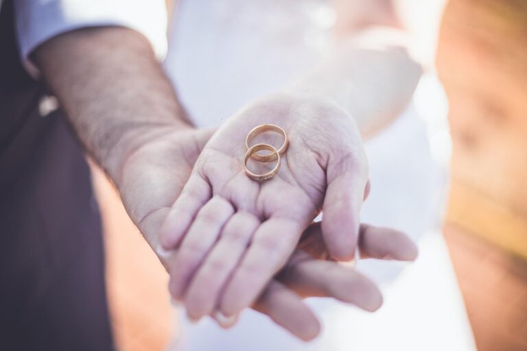 SNSでの恋愛に役立つ会話術はどれが効果的？