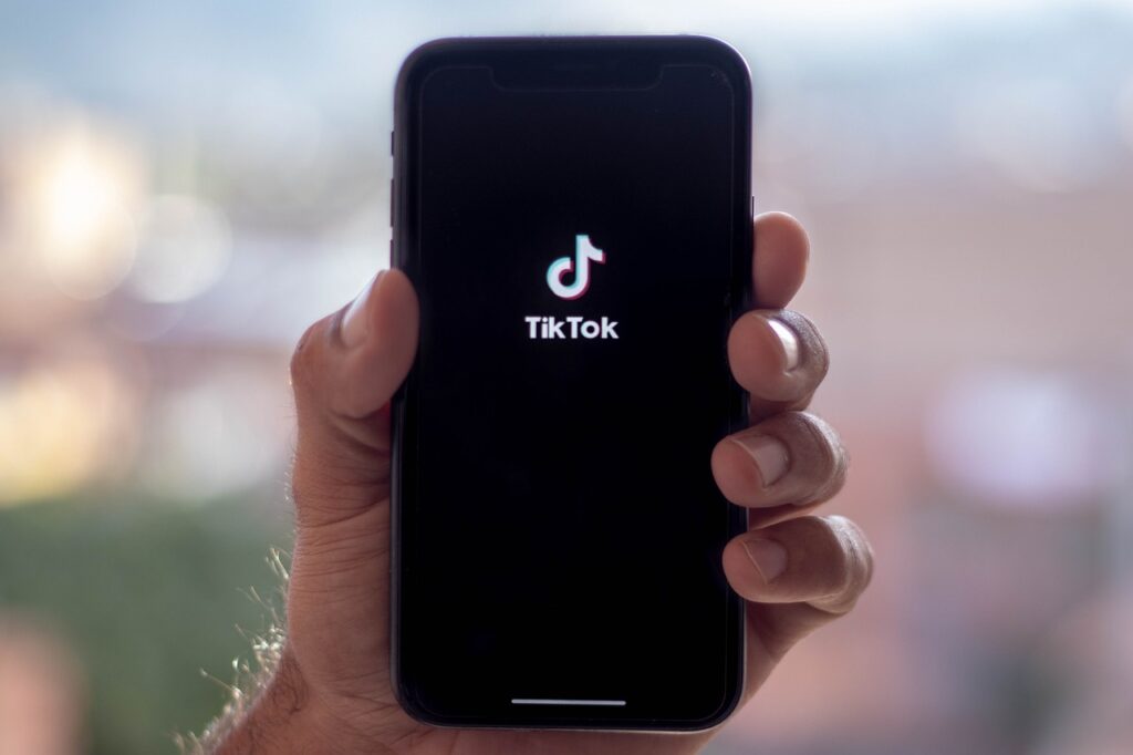 TikTokでフォローが返ってこない理由とは？