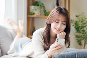 デートに誘われた時のLINE返信はどうすればいい？